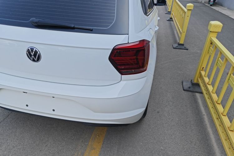 Volkswagen Polo 2023 car image #8