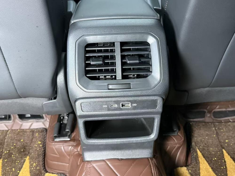 Volkswagen Tharu 2022 car image #9