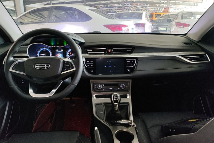 GEELY Emgrand 2019 #10 GEELY Emgrand 2019 car image #10