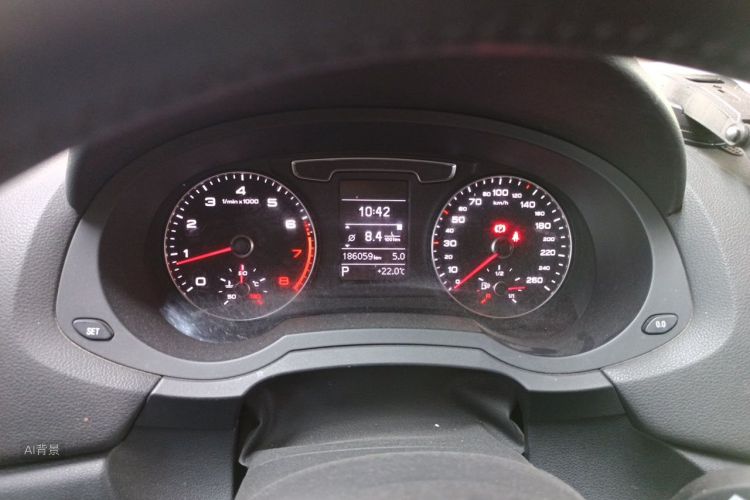 Audi Q3 2019 #13 Audi Q3 2019 car image #13