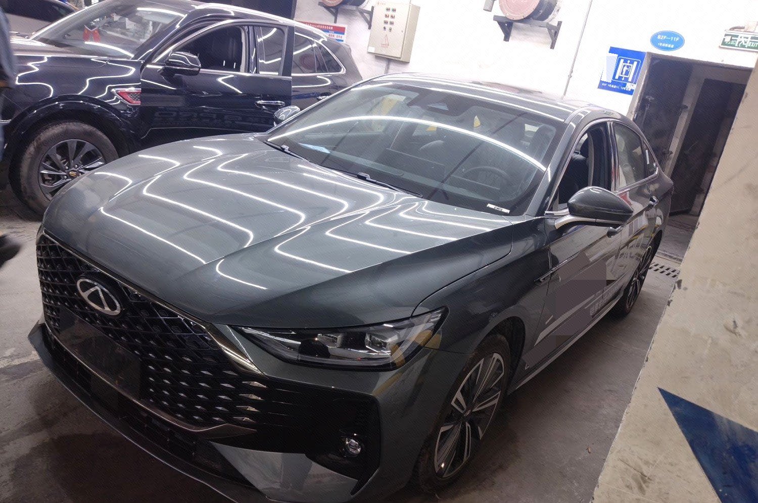 2025 2025 car image