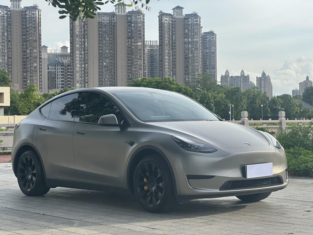 Tesla Model Y 2023 #3 Tesla Model Y 2023 car image #3