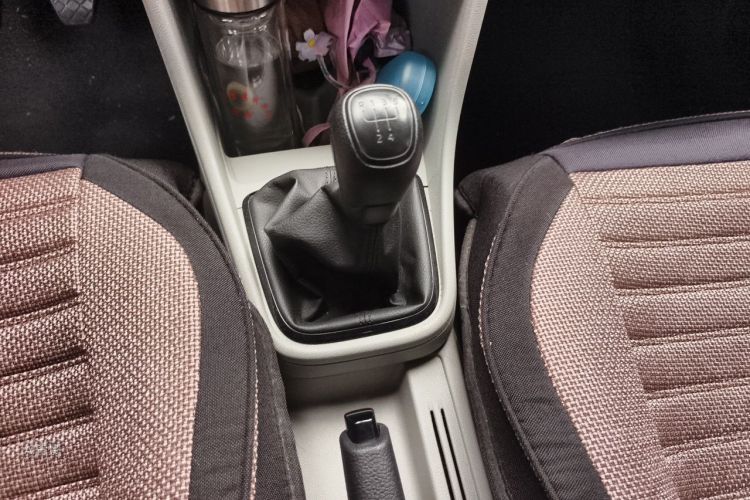 Skoda Rapid 2016 #16 Skoda Rapid 2016 image de voiture #16