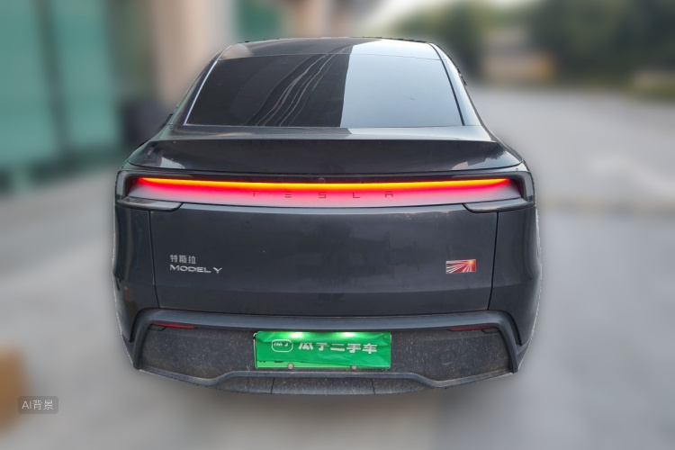 Tesla Model Y 2025 #6 Tesla Model Y 2025 car image #6