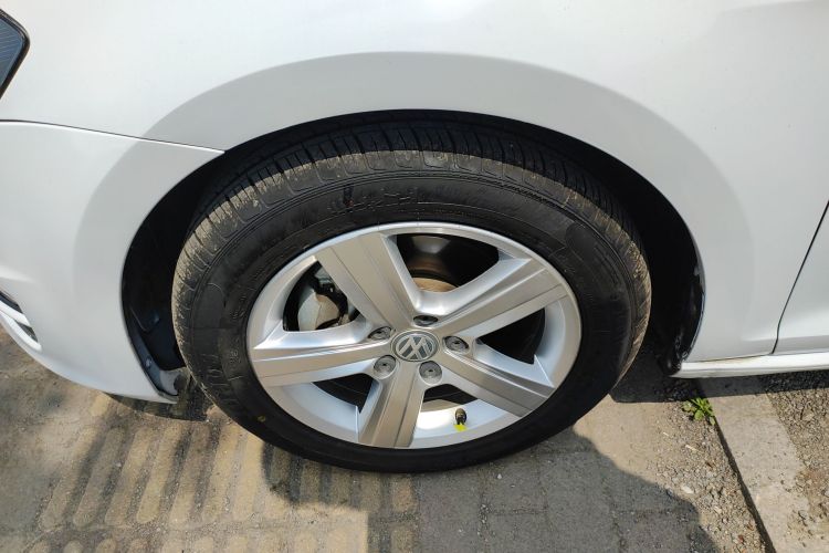 Volkswagen Golf 2017 imagem de carro #9