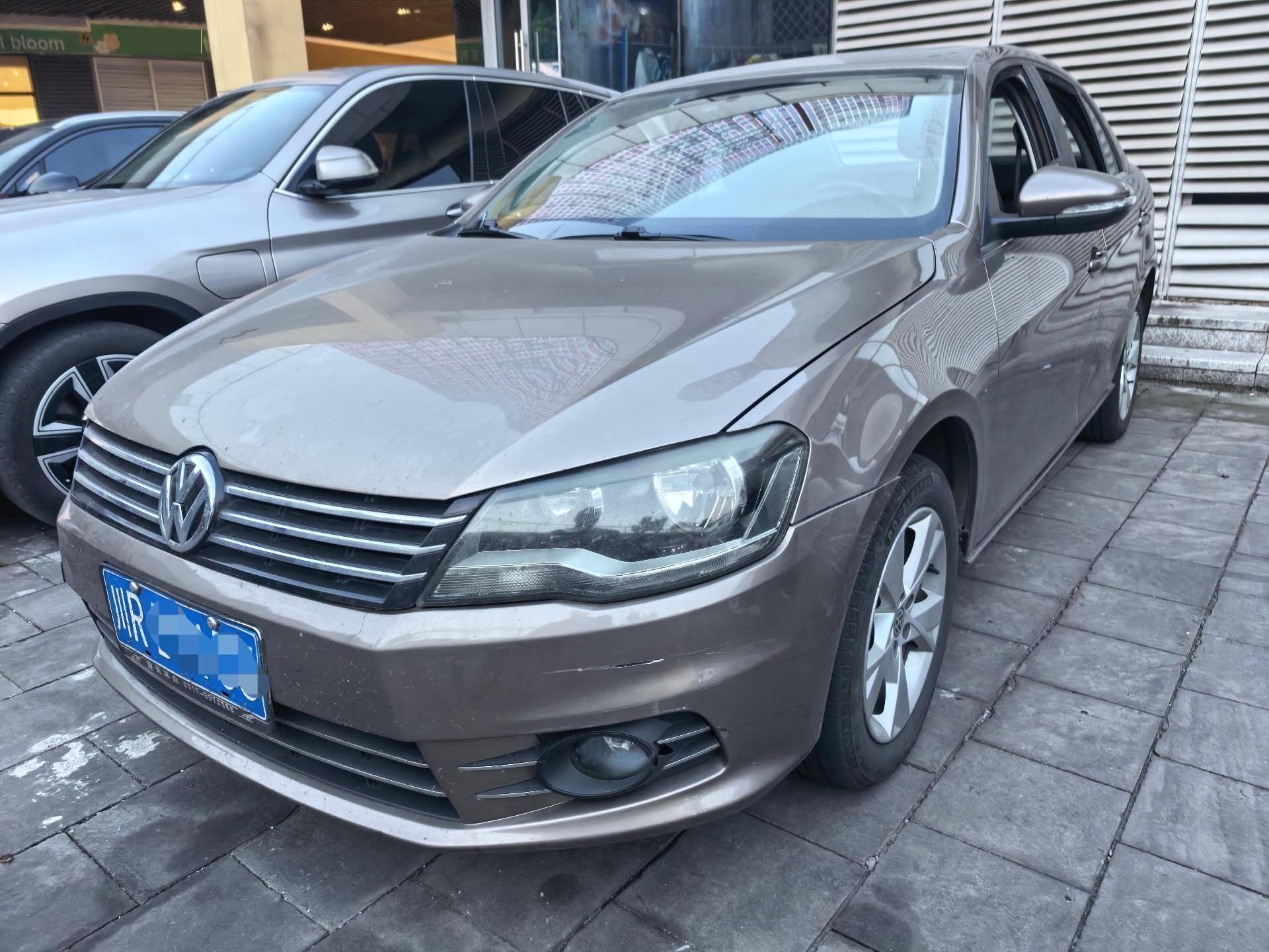 Volkswagen Bora 2015 car image 