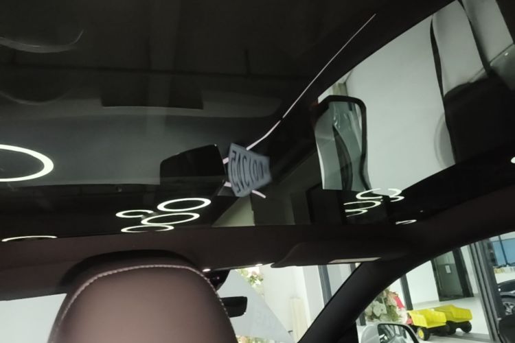 Tesla Model Y 2026 #23 Tesla Model Y 2026 car image #23