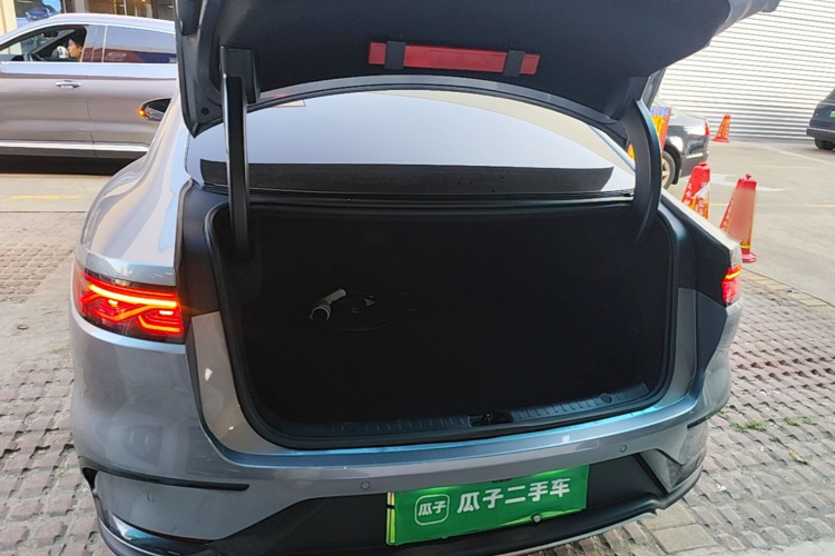 BYD Han 2023 car image #19