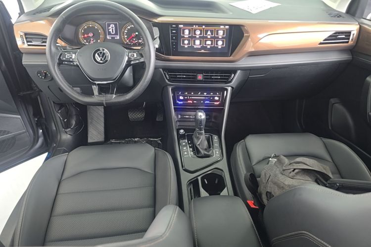 Volkswagen Tharu 2020 car image #10