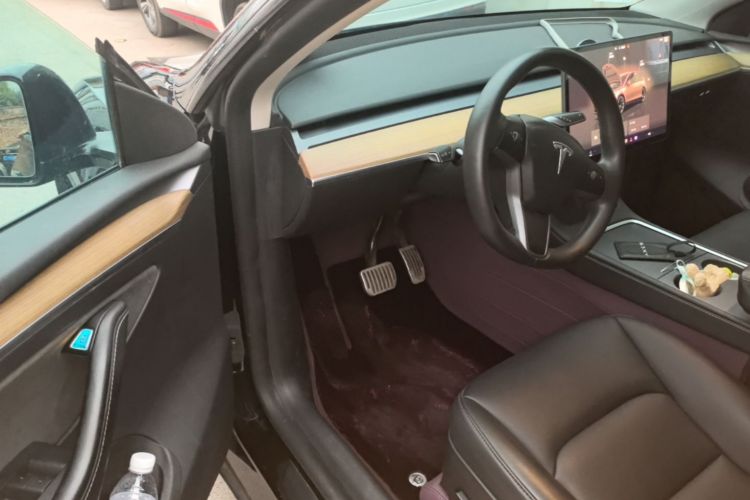 Tesla Model Y 2023 #16 Tesla Model Y 2023 صورة سيارة #16