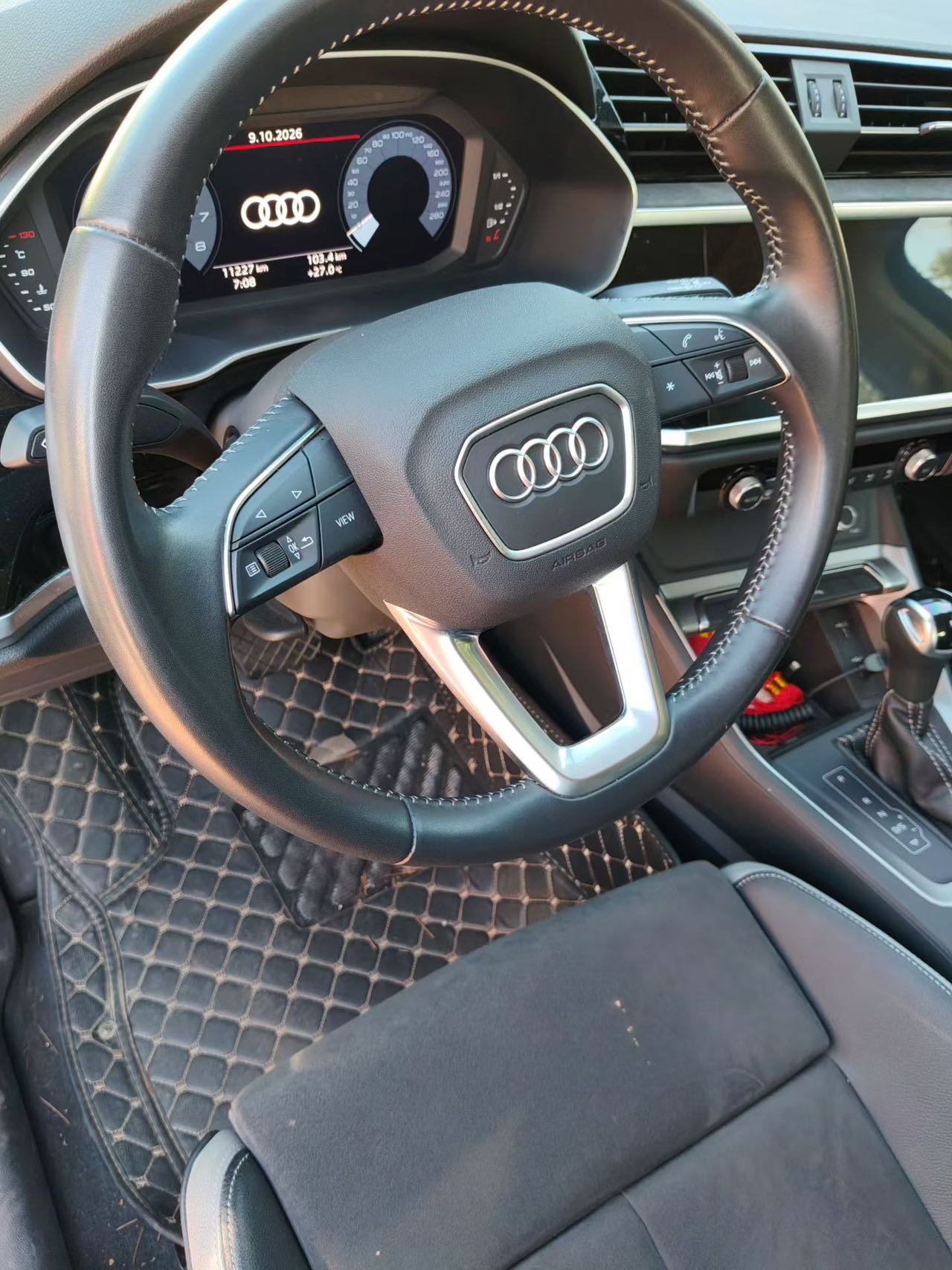 Audi Q3 2021 #2 Audi Q3 2021 car image #2