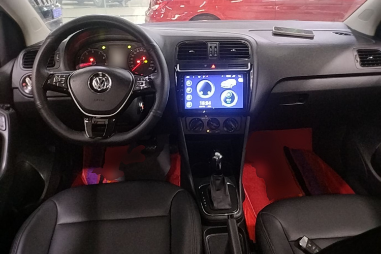 Volkswagen Polo 2016 car image #10