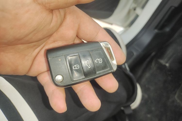 Volkswagen Bora 2023 car image #9