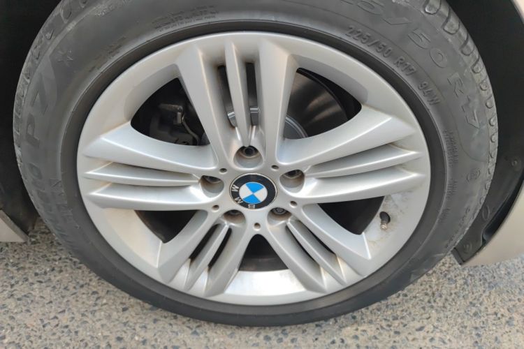 BMW 3 Series 2017 car image #9