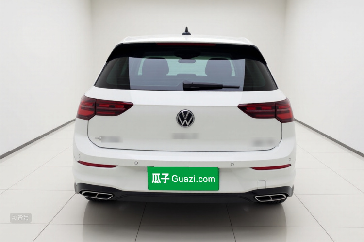 Volkswagen Golf 2023 car image #6