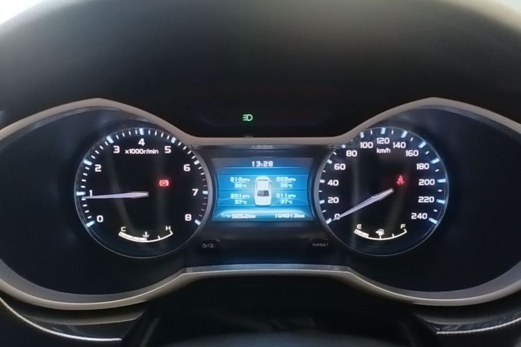 GEELY Emgrand 2017 #16 GEELY Emgrand 2017 car image #16