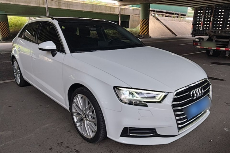 Audi A3 2019 #4 Audi A3 2019 car image #4