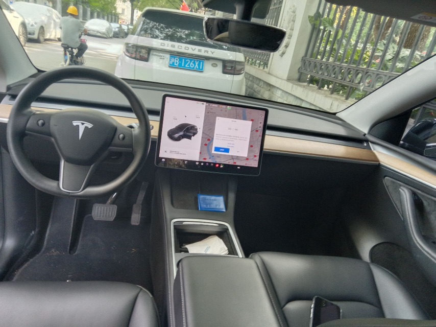 Tesla Model Y 2021 #3 Tesla Model Y 2021 car image #3