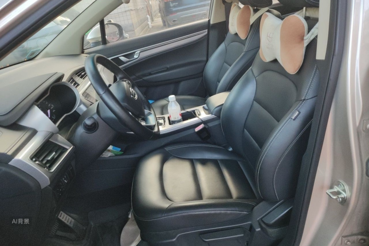 GEELY Emgrand GS 2019 صورة سيارة #17