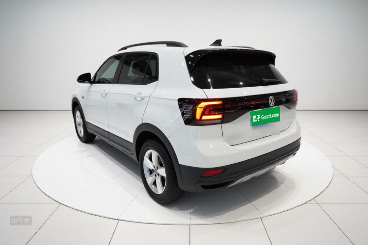 Volkswagen T-Cross 2021 #5 Volkswagen T-Cross 2021 car image #5