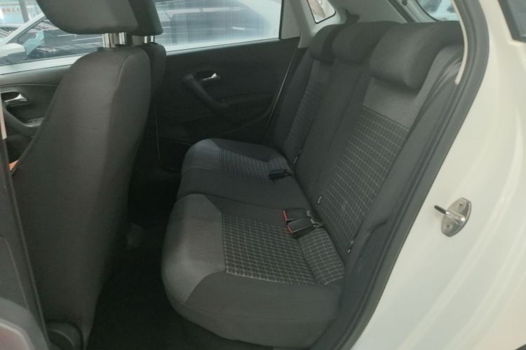 Volkswagen Polo 2017 #13 Volkswagen Polo 2017 car image #13