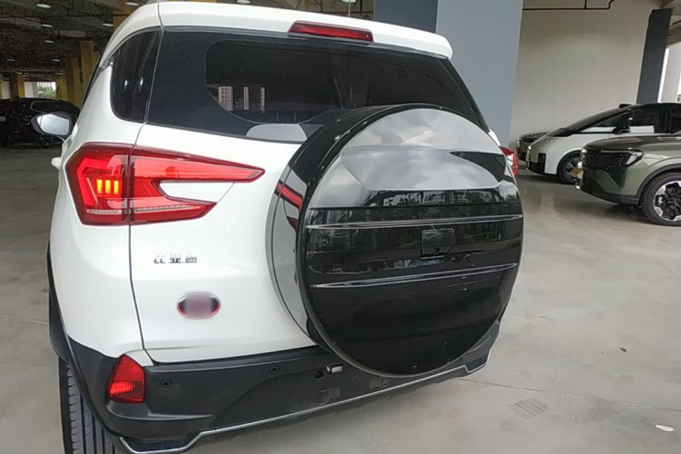 BYD Yuan Pro 2021 #6 BYD Yuan Pro 2021 car image #6