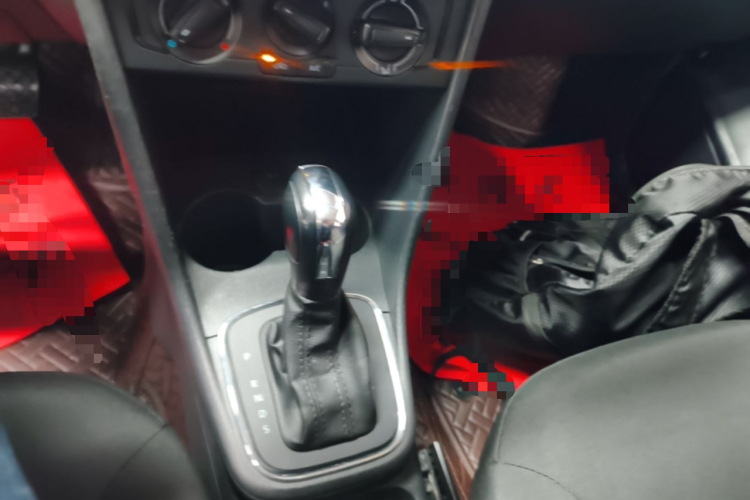 Volkswagen Polo 2017 imagem de carro #18