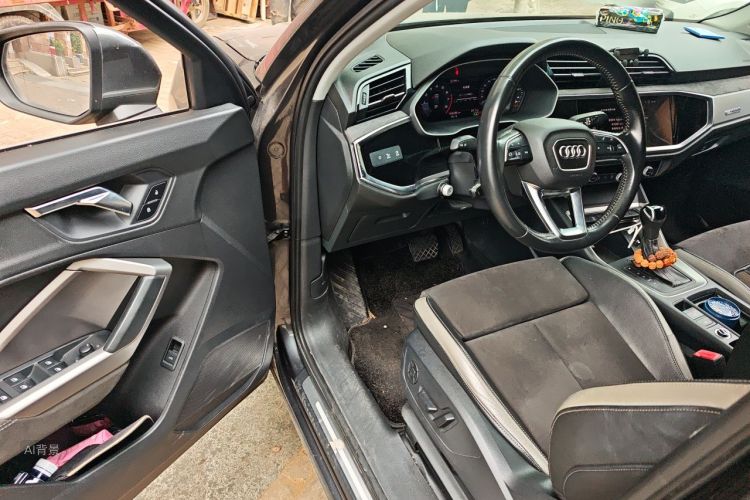 Audi Q3 2019 #18 Audi Q3 2019 car image #18
