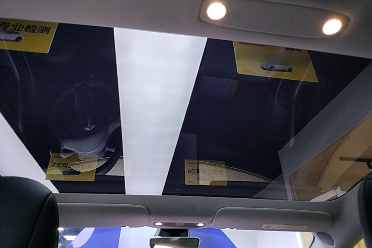 Tesla Model 3 2020 car image #18