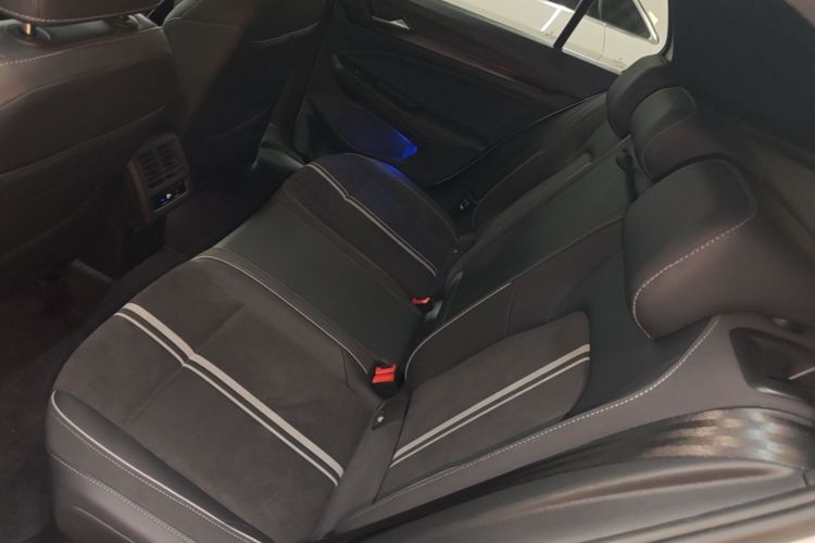 Volkswagen Golf 2022 car image #17