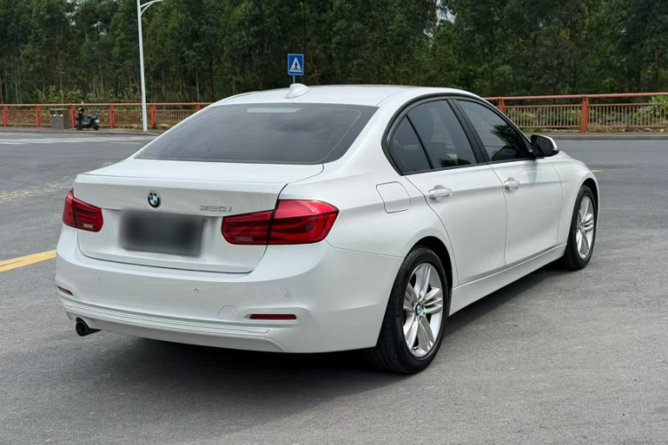 BMW 3 Series 2015 car image #10