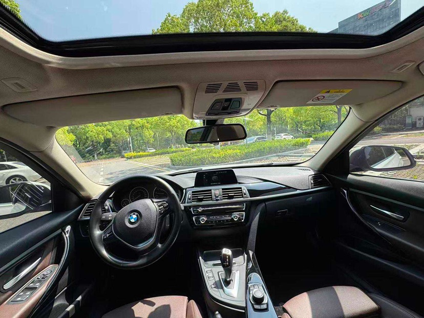 BMW 3 Series 2018 #7 BMW 3 Series 2018 صورة سيارة #7