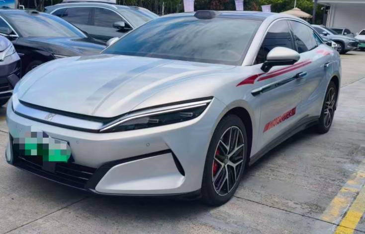 BYD HanL 2025 BYD HanL 2025 car image