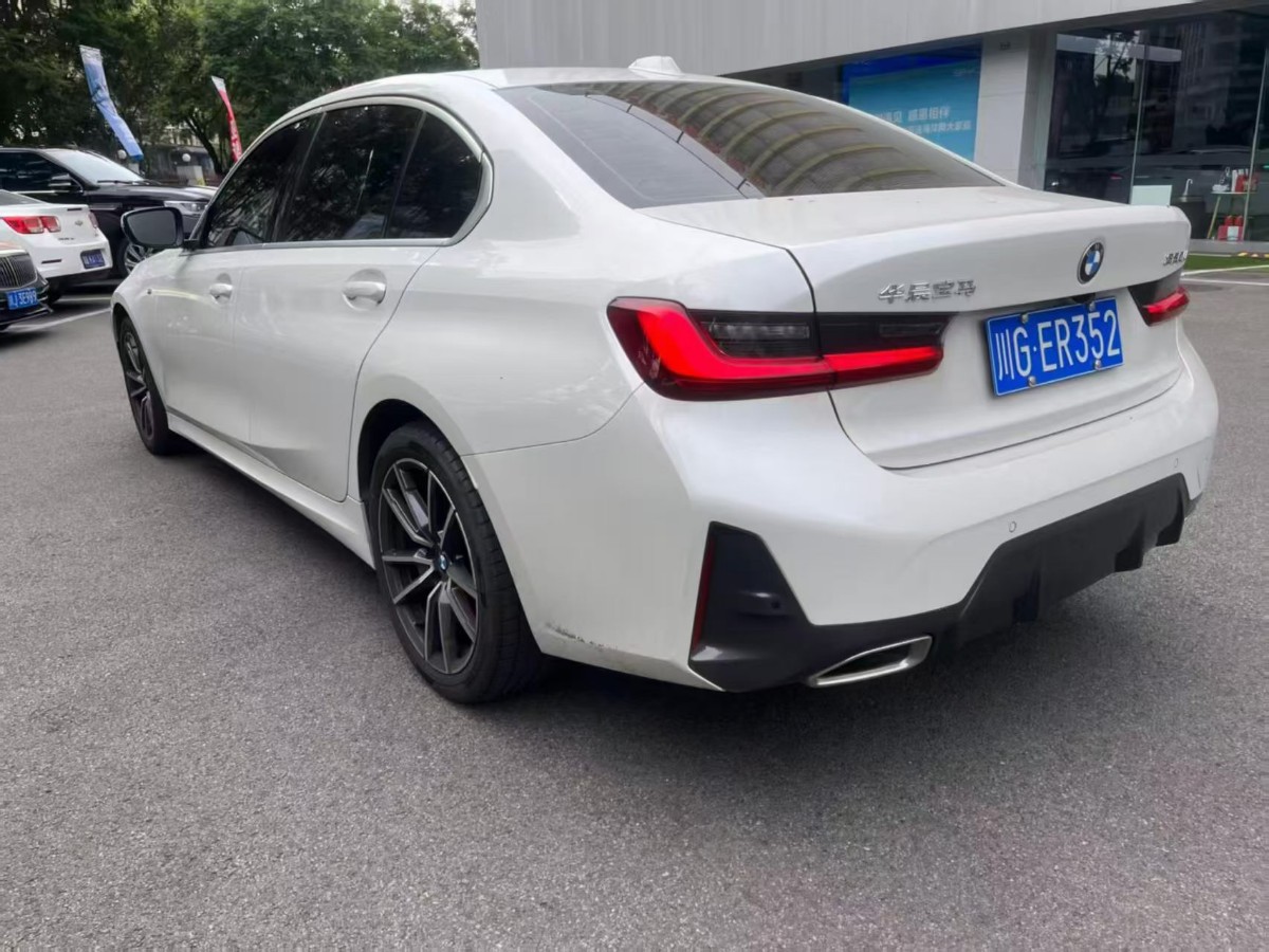 BMW 3 Series 2024 #3 BMW 3 Series 2024 car image #3
