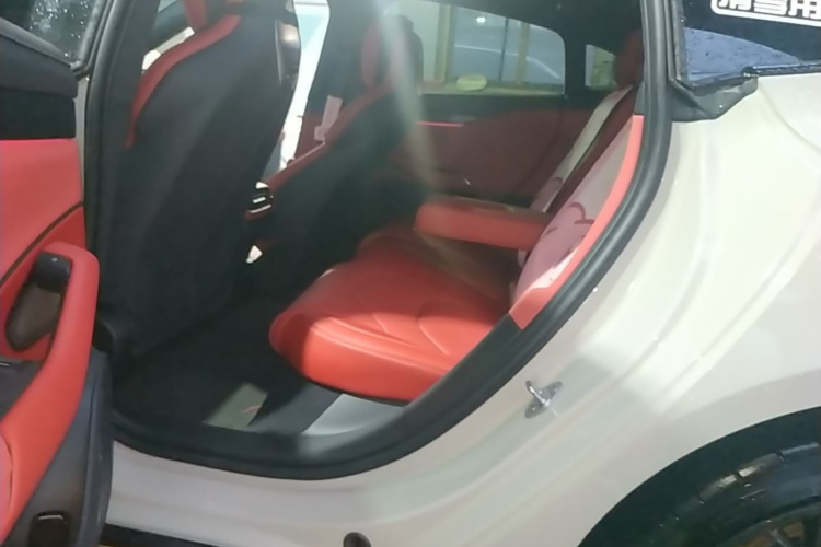 MI SU7 2024 car image #17