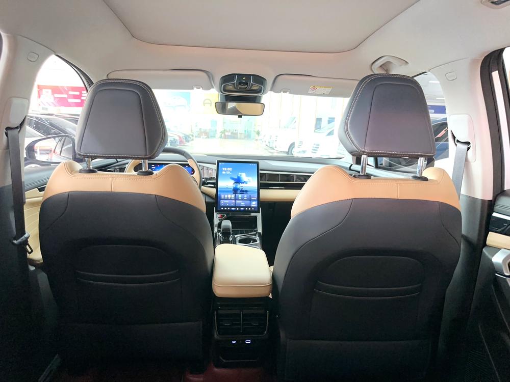 GEELY Boyue L 2023 car image #20