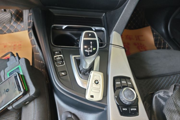 BMW 3 Series 2018 #14 BMW 3 Series 2018 car image #14