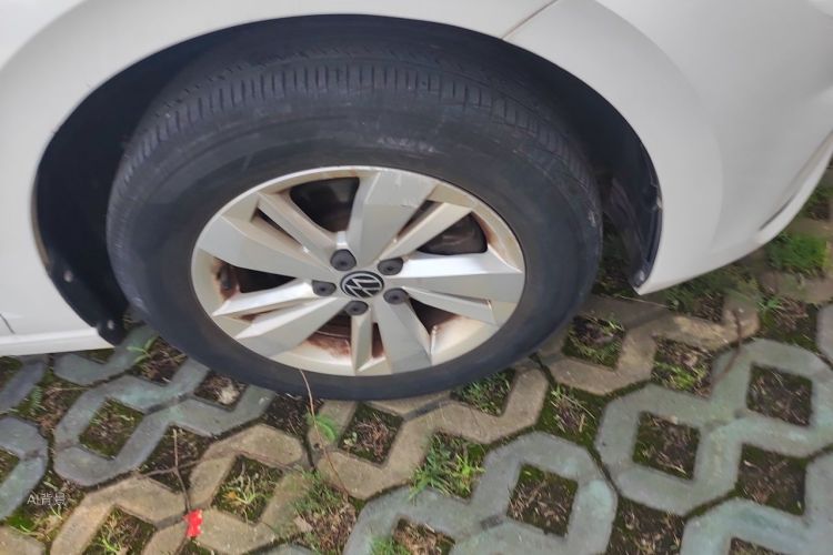 Volkswagen Polo 2021 car image #9