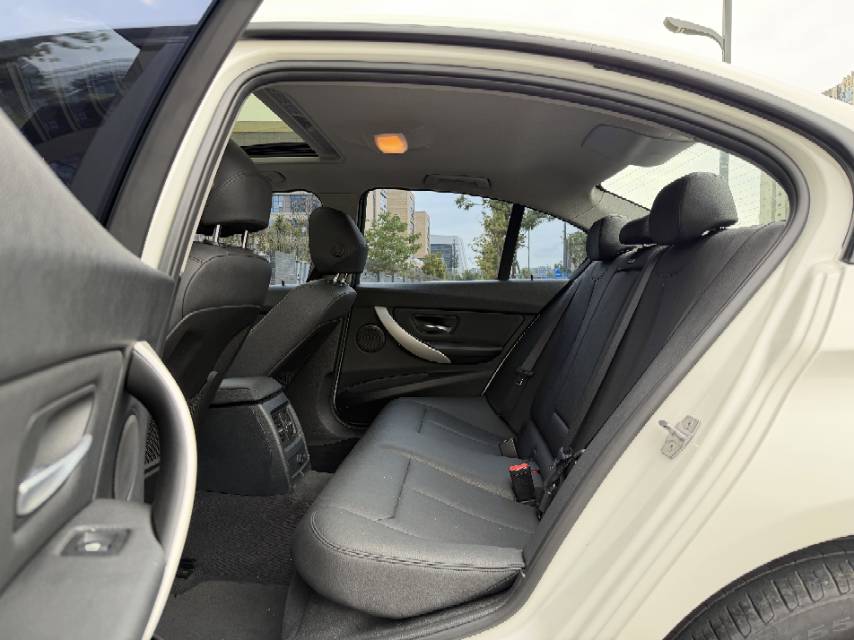 BMW 3 Series 2015 car image #7