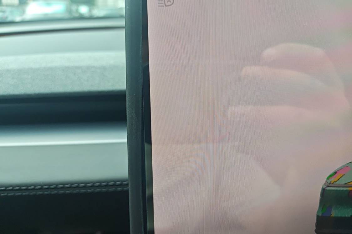 Tesla Model Y 2026 #27 Tesla Model Y 2026 car image #27