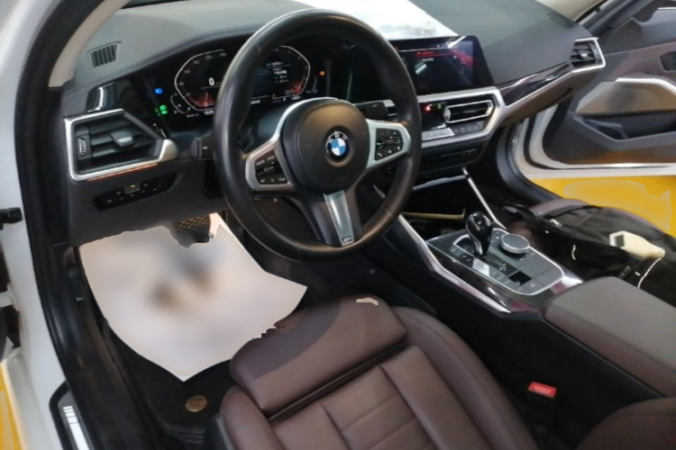 BMW 3 Series 2020 car image #11