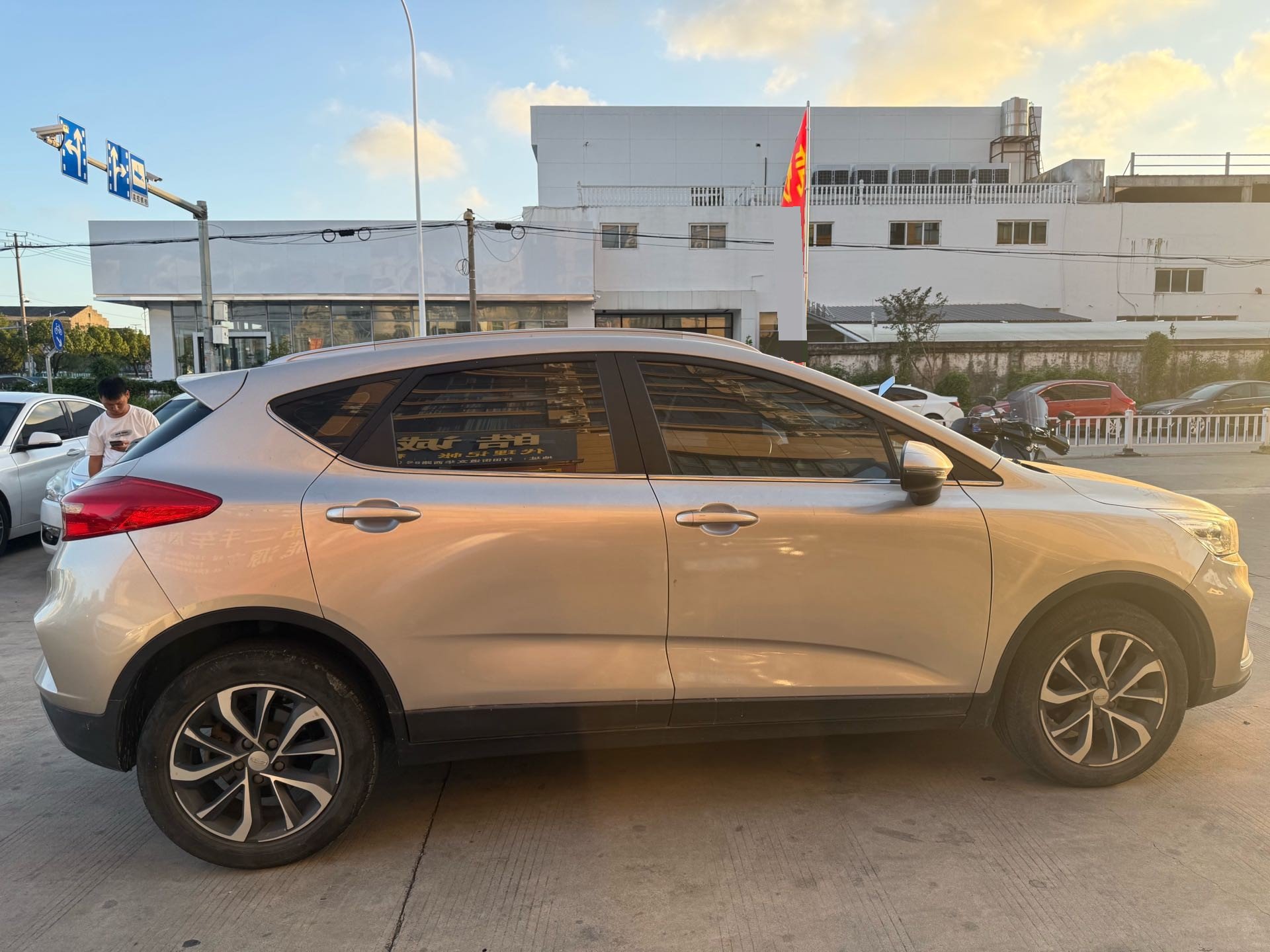 GEELY Emgrand GS 2020 #4 GEELY Emgrand GS 2020 immagine di auto #4