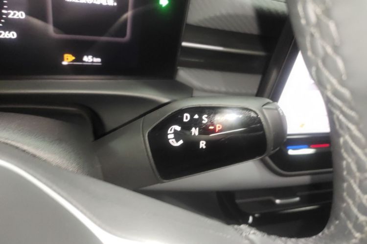 Volkswagen Lavida 2026 car image #14