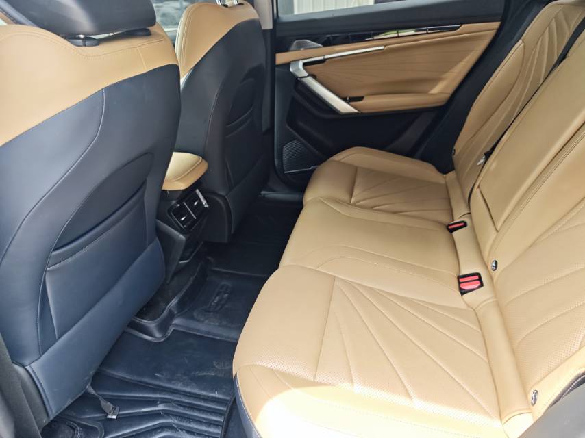 GEELY Boyue L 2023 car image #5