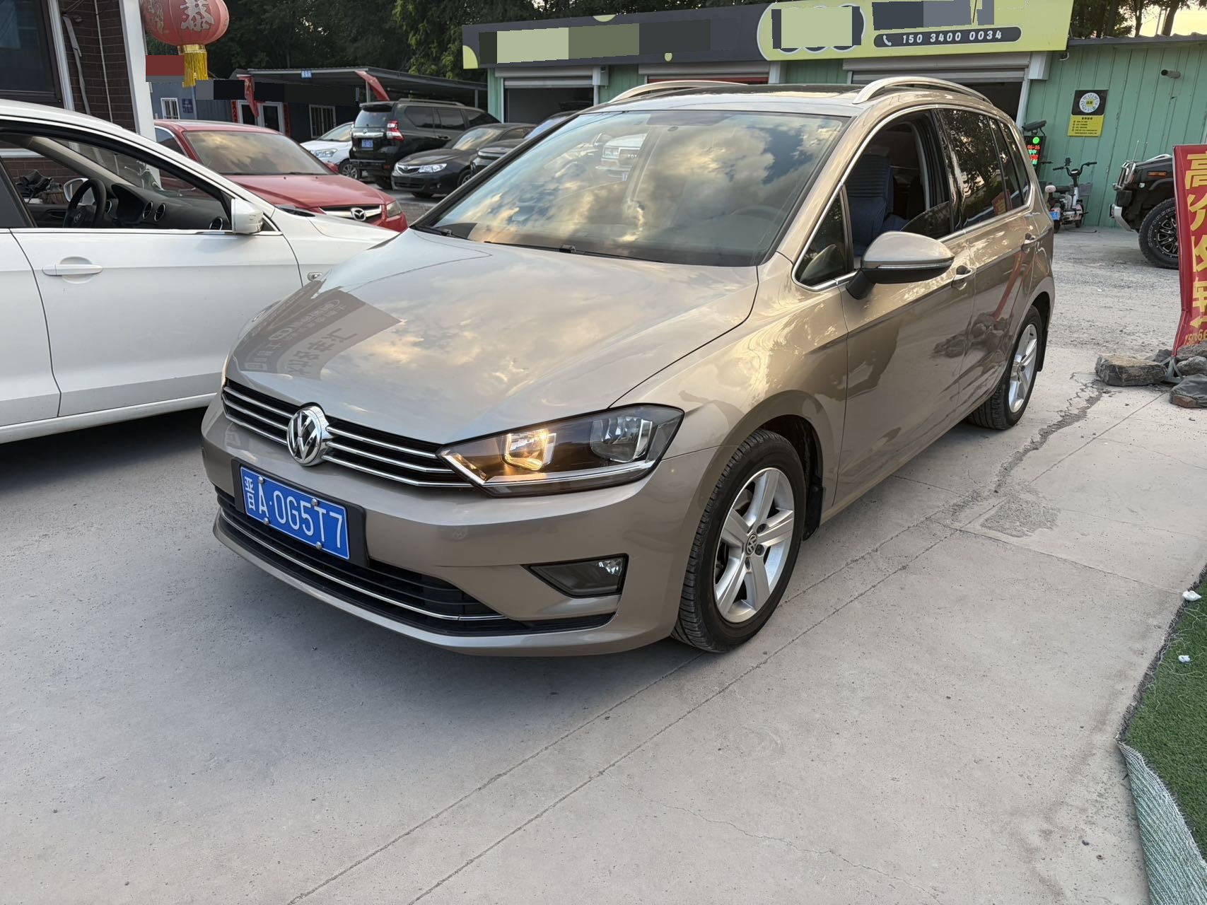 Volkswagen Golf Sportsvan 2017 car image 
