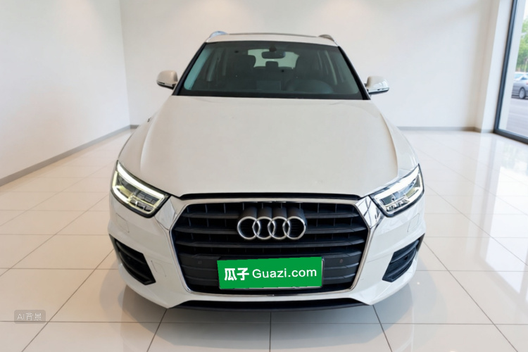 Audi Q3 2018 car image #3