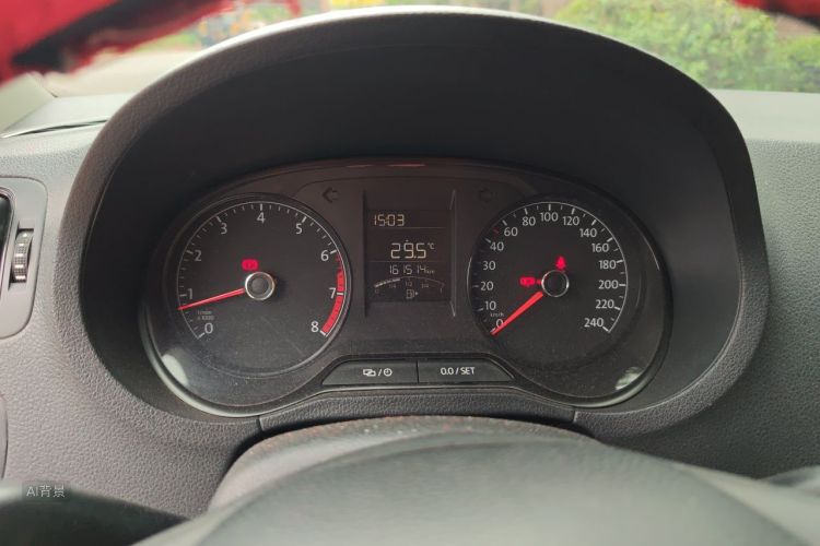 Volkswagen Polo 2016 #13 Volkswagen Polo 2016 car image #13