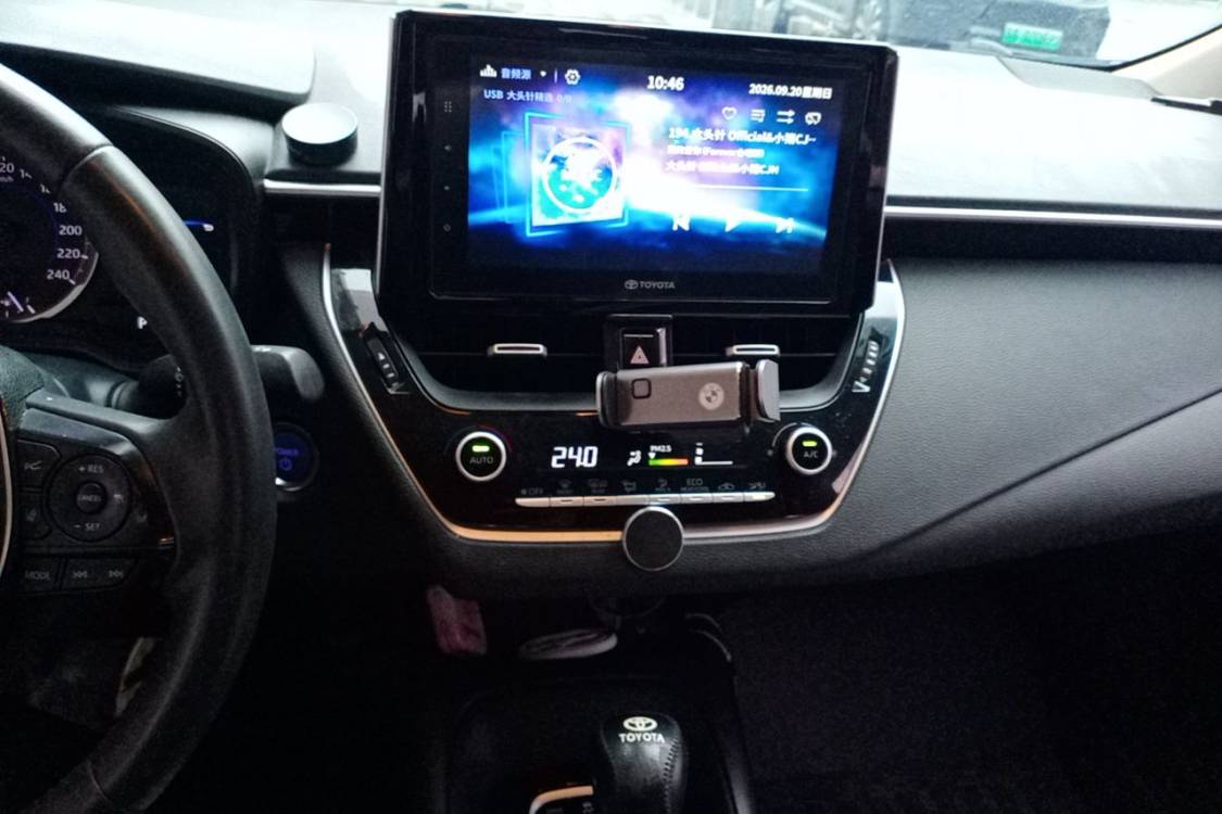 Toyota Corolla 2019 #26 Toyota Corolla 2019 car image #26