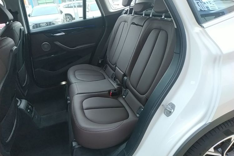 BMW X1 2022 car image #17