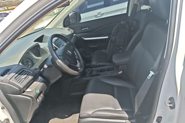 Honda CR-V 2016 immagine di auto #15